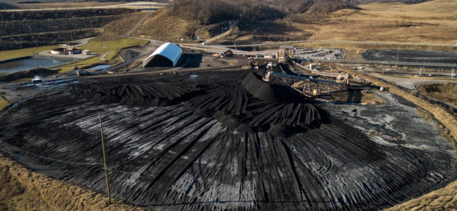 the-traitor-funds-two-new-coal-plants-and-extends-another-dozen,-citing-‘energy-dominance’