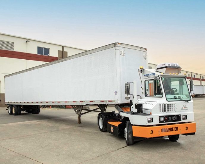 orange-ev-books-largest-single-yard-dog-order-in-company’s-history