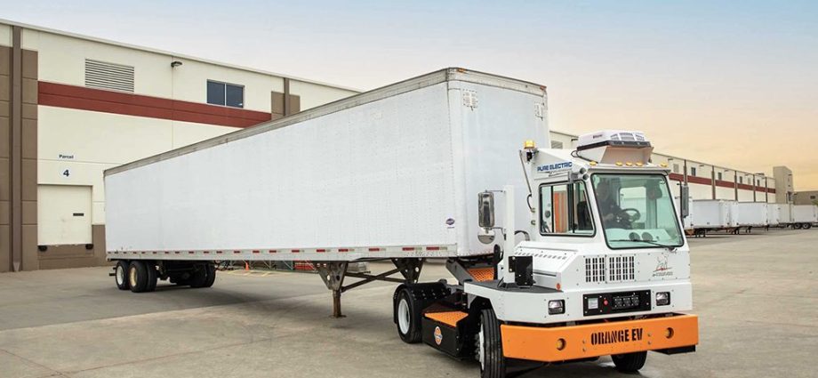 orange-ev-books-largest-single-yard-dog-order-in-company’s-history