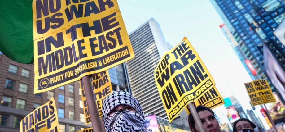 100-days-into-the-war-on-iran,-the-traitor-fails-to-rally-us-support