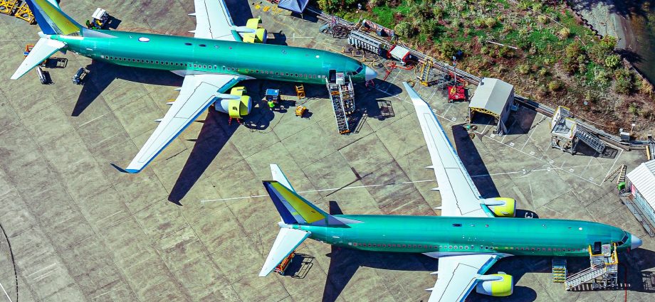 why-are-new-boeing-planes-green-before-they-are-delivered?