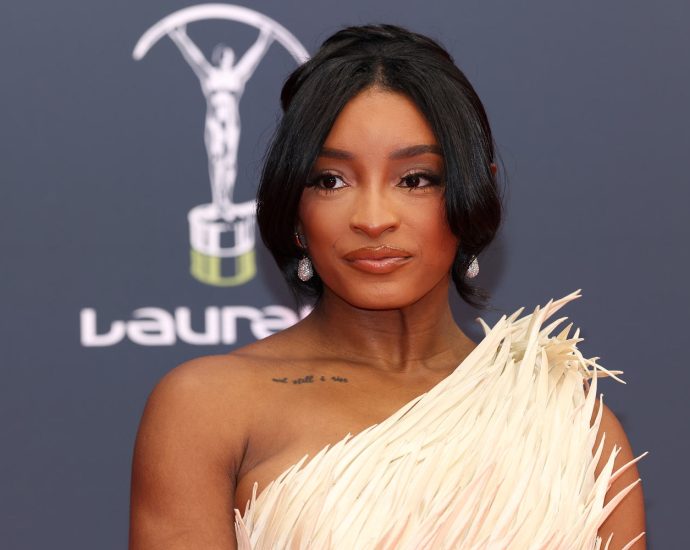 simone-biles-reveals-she-had-a-health-scare-and-describes-‘almost-dying’