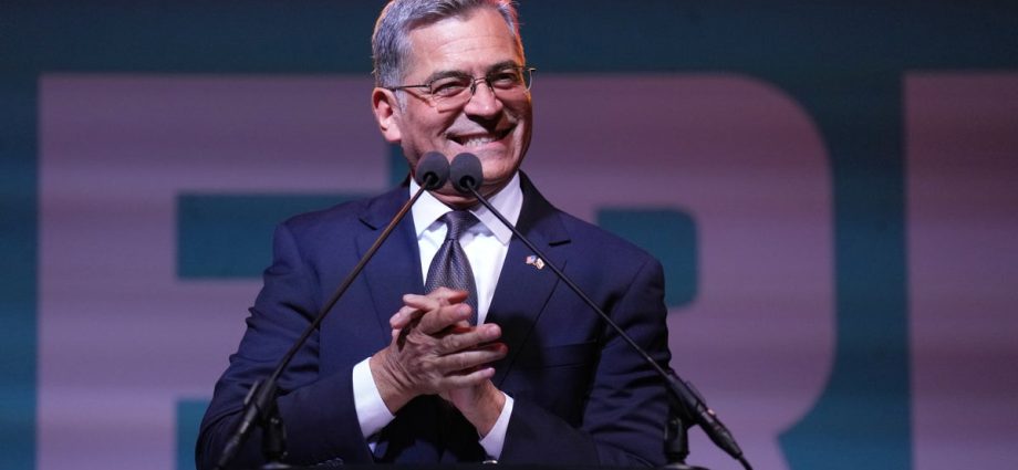 democrat-xavier-becerra-advances-to-general-election-in-race-for-california-governor