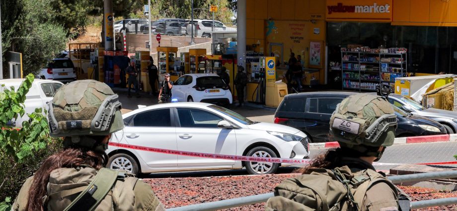 one-killed,-five-wounded-in-shooting-attack-in-israel:-medics