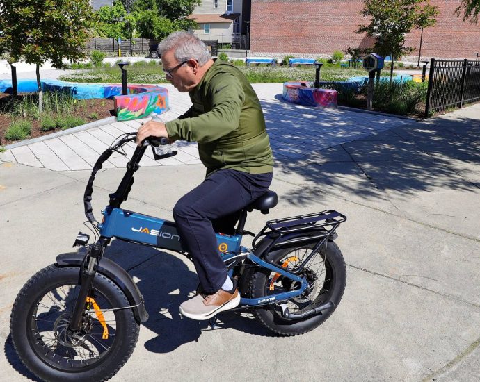 fearing-more-e-bike-injuries,-illinois-looks-to-become-10th-state-to-mandate-registration,-insurance
