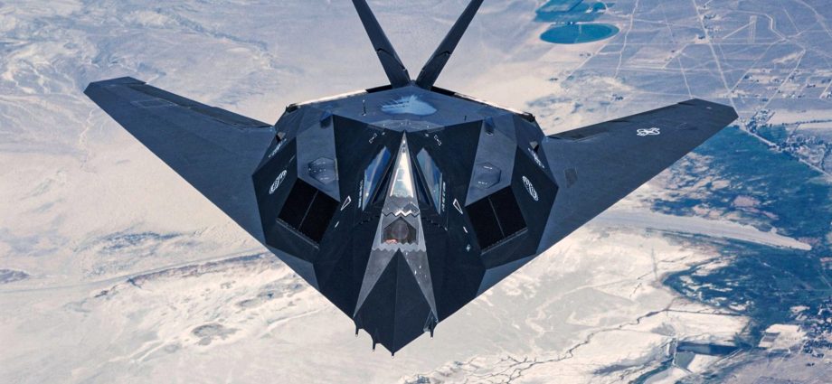 it’s-back:-why-the-f-117-nighthawk-is-flying-again