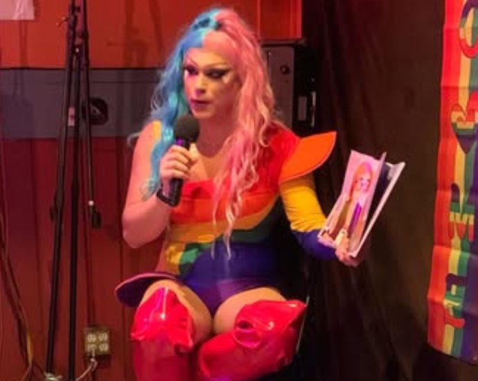 drag-queen-story-hour-branded-‘vulgar’-as-it’s-cut-from-city’s-pride-line-up