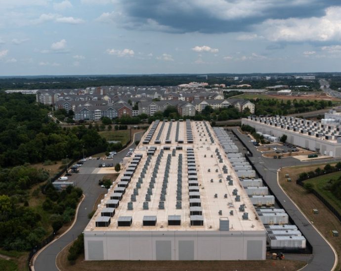 virginia-man-wants-to-sell-neighborhood-to-data-centers-for-$500m