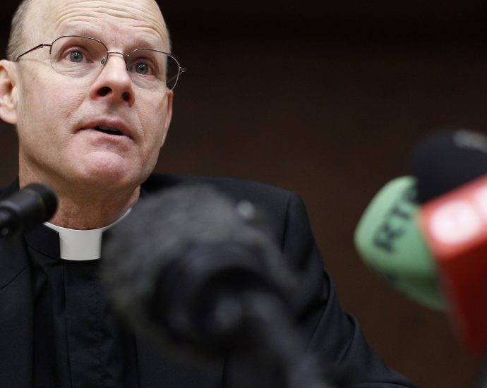 catholic-church-removes-exorcist,-says-ufo-claims-‘gravely-undermine’-teachings