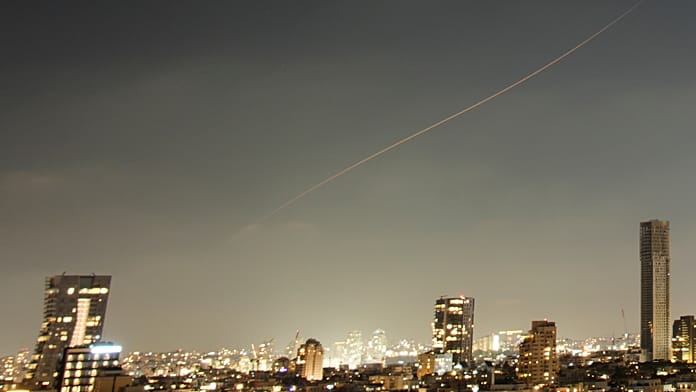israel-says-second-wave-of-iranian-missiles-launched-as-explosions-heard-over-jerusalem