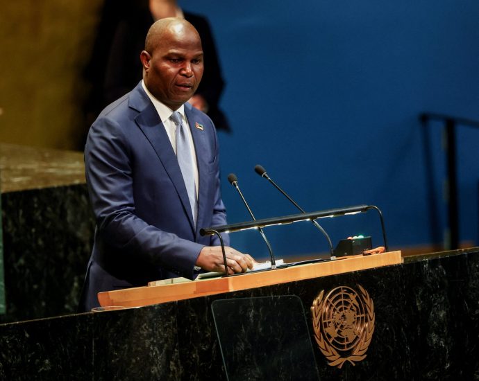 Mozambique tightens grip on mining with 15% state stake rule, local processing