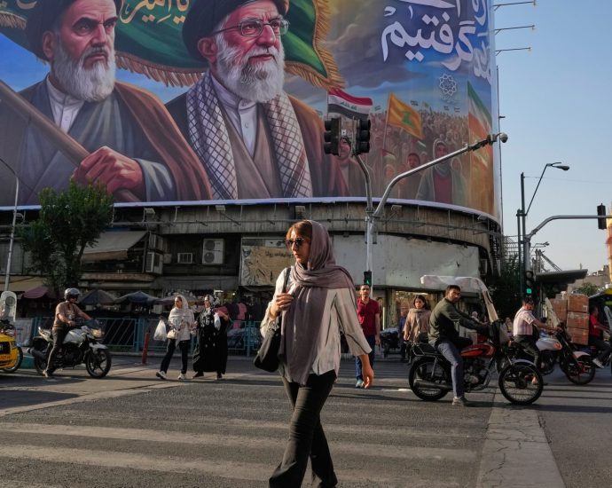 iran-says-united-states’-‘contradictory’-positions-are-main-obstacle-to-deal