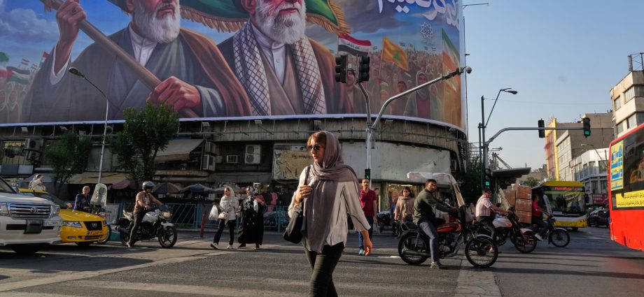 iran-says-united-states’-‘contradictory’-positions-are-main-obstacle-to-deal