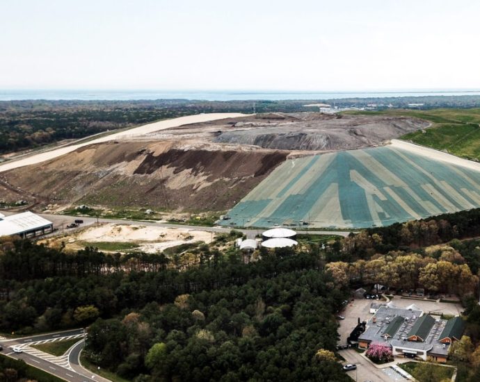 troubled-by-spreading-landfill-pollution,-a-long-island-community-demands-action