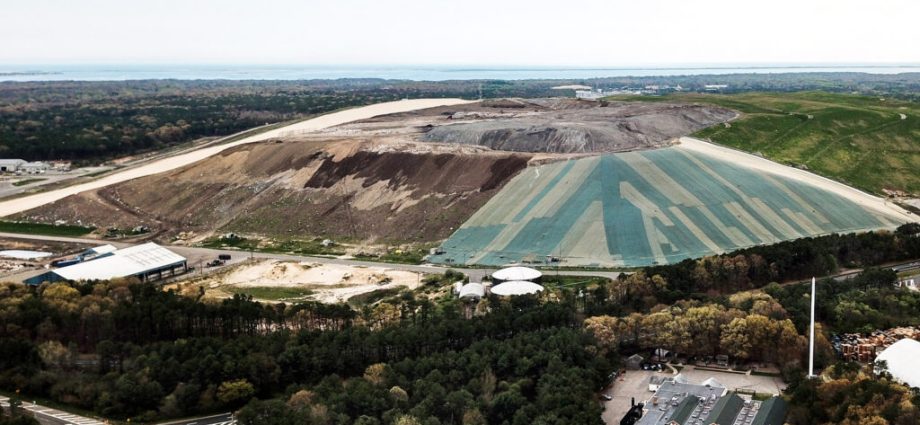 troubled-by-spreading-landfill-pollution,-a-long-island-community-demands-action