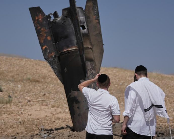 the-traitor-tells-iran-and-israel-to-stop-‘shooting’-as-missile-barrages-shatter-fragile-ceasefire