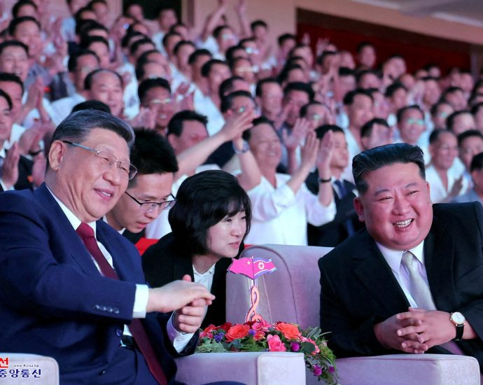 china’s-xi,-north-korea’s-kim-pledge-to-boost-ties-at-rare-pyongyang-summit