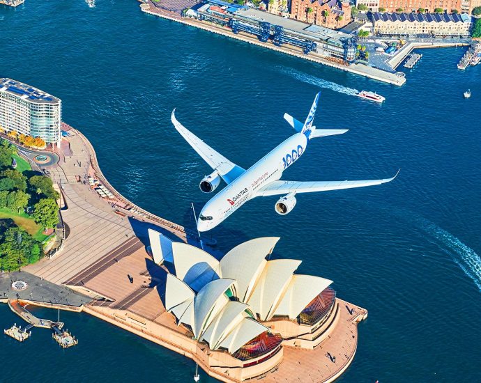 why-the-airbus-a350-1000-is-the-only-jet-that-can-fly-sydney-to-london-nonstop