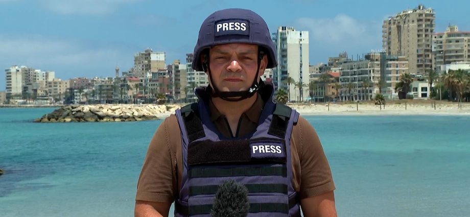 israel-attacks-tyre-in-lebanon,-tells-all-residents-to-leave