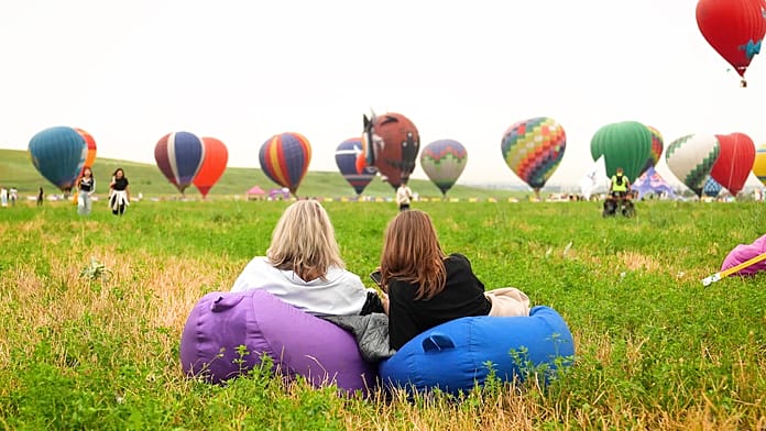 hot-air-balloons-fill-kazakhstan-skies-as-festival-returns