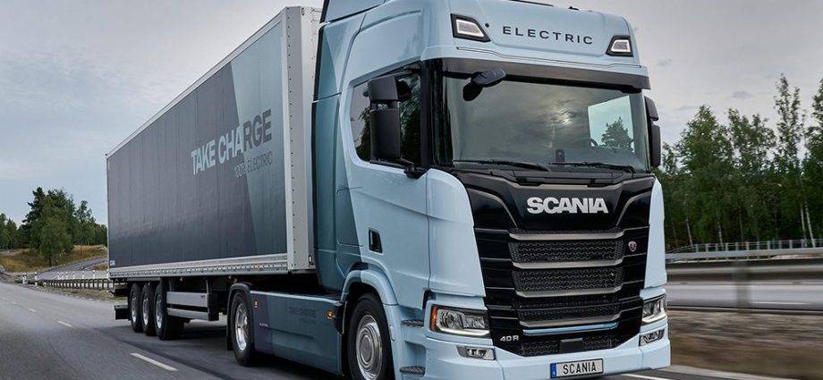 scania-moves-cautiously-to-expand-electric-truck-production-capacity-in-europe