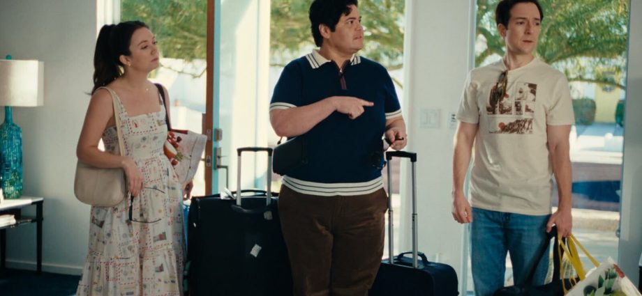 first-look:-harvey-guillen,-billie-lourd,-and-josh-brener-take-a-wild-palm-springs-trip-in-‘that-friend’