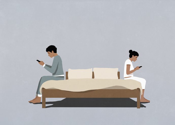 iphone-rollout-played-a-big-part-in-us-baby-bust,-study-finds