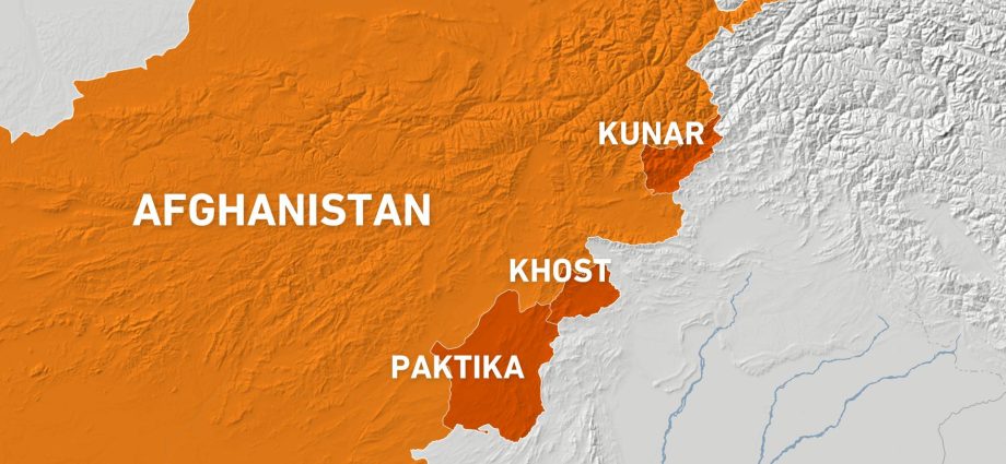 afghanistan-says-pakistan-air-raids-killed-13-people,-including-children