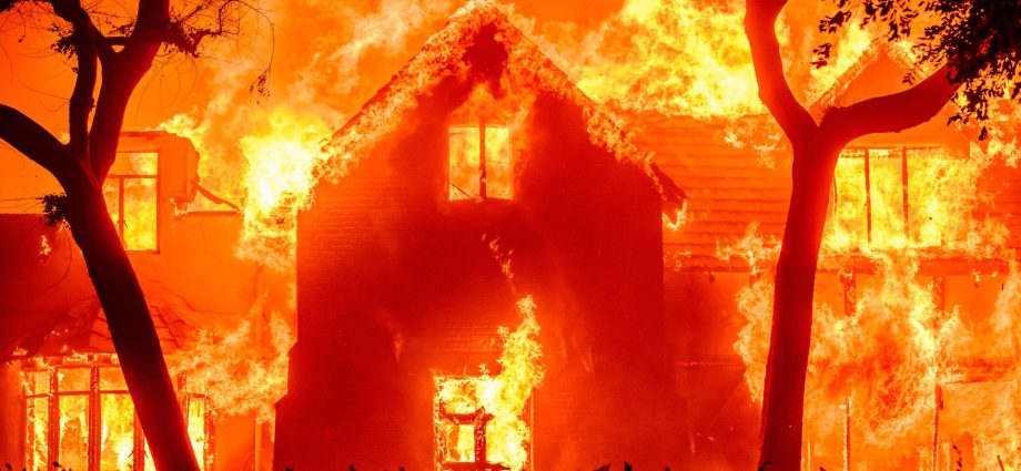 new-eaton-fire-video-renews-questions-about-criminal-liability-for-socal-edison