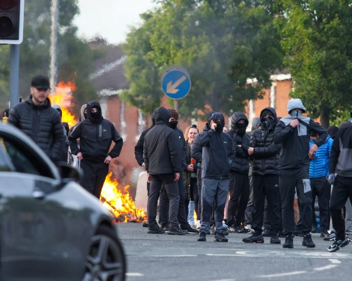why-has-belfast-erupted-in-anti-immigrant-violence-after-a-knife-attack?