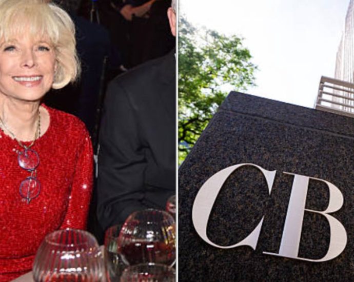 lesley-stahl’s-toast-to-‘60-minutes’-staffers-says-a-lot-about-the-climate-at-cbs
