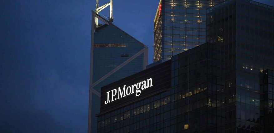 fossil-fuel-financing-surges-as-big-banks-retreat-from-climate-pledges