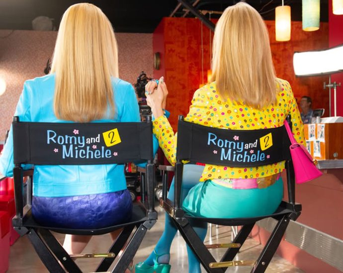 lisa-kudrow-and-mira-sorvino-reunite-as-‘romy-and-michele’-sequel-starts-production