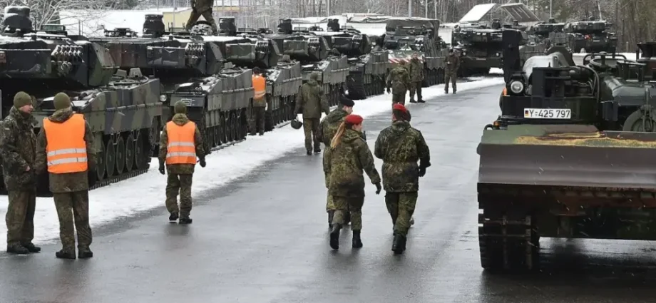 germany-was-late-to-grasp-russian-hybrid-attacks,-bundeswehr-colonel-tells-defence-forum