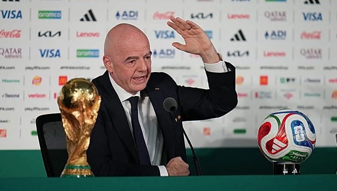 infantino-defends-world-cup-ticket-prices,-says-fans-‘should-chill’-about-ref-denied-us-entry