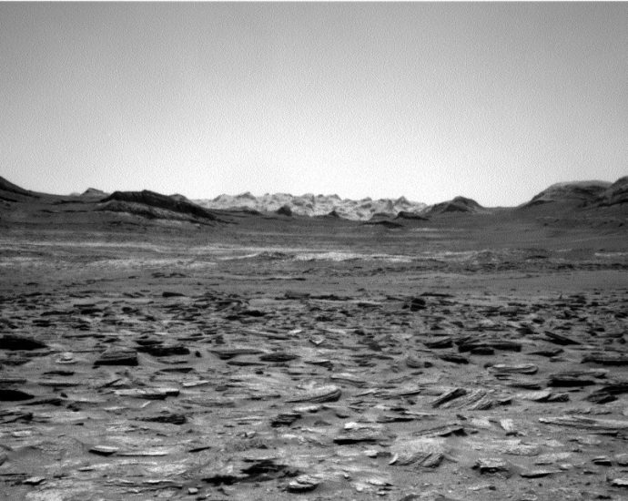 curiosity-blog:-sols-4913-4919:-planetary-explorers,-freewheeling-to-the-yardang-unit!