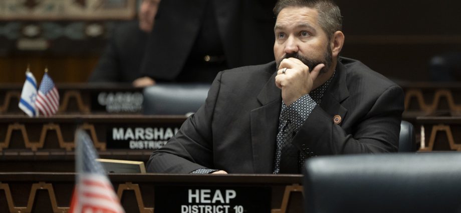 election-equipment-dispute-escalates-into-criminal-investigation-in-maricopa-county