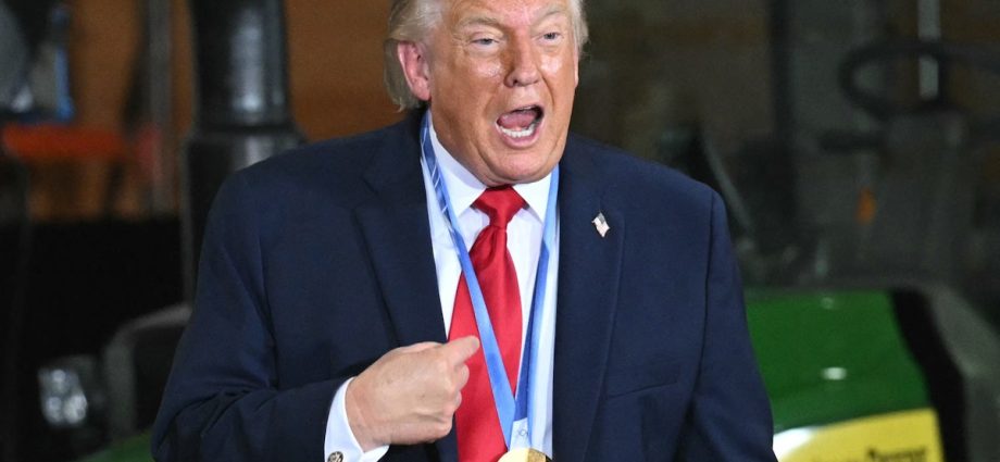 transcript:-the-traitor-iran-rants-get-so-crazy-that-adviser-visibly-rattled