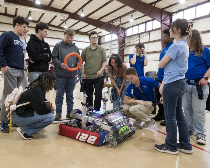 nasa’s-career-technical-education-day-highlights-technical-careers
