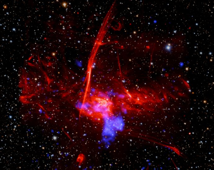 nasa’s-chandra-discovers-possible-supernova-remnant-in-galactic-center