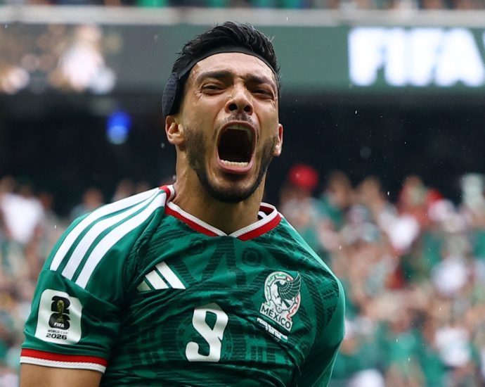 jimenez-and-quinones-net-as-mexico-beat-south-africa-in-world-cup-opener