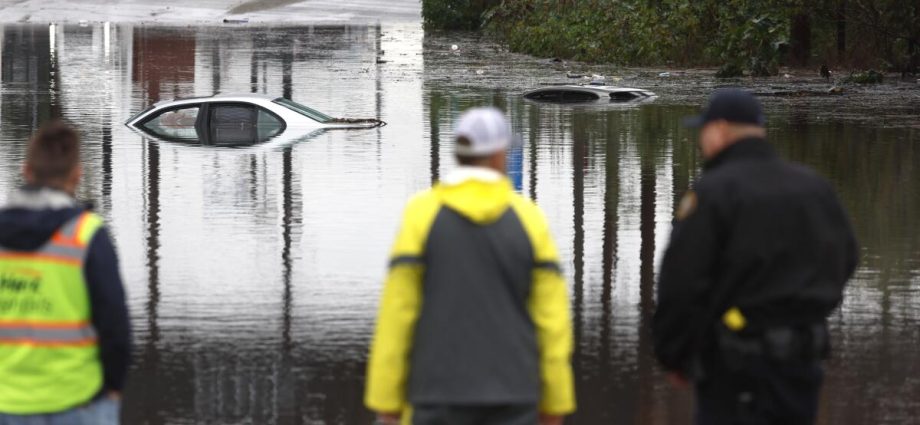 a-‘very-strong’-el-nino-is-likely.-and-it-could-hit-california-hard