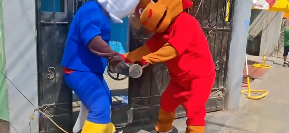 peruvian-police-dress-as-world-cup-mascots-to-fool-suspected-drug-dealer