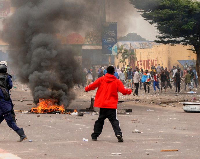 clashes-break-out-at-drc-rally-against-presidential-term-limit-change