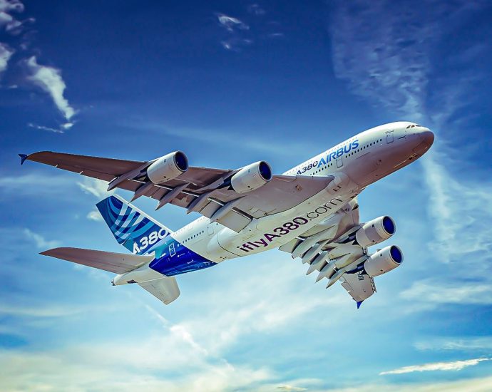 why-the-airbus-a380’s-4-engine-layout-costs-airlines-millions-more-per-year-than-twin-engine-rivals
