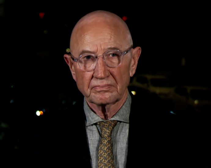 the-traitor-seeks-‘off-ramp’-from-war-in-‘iran-deal’