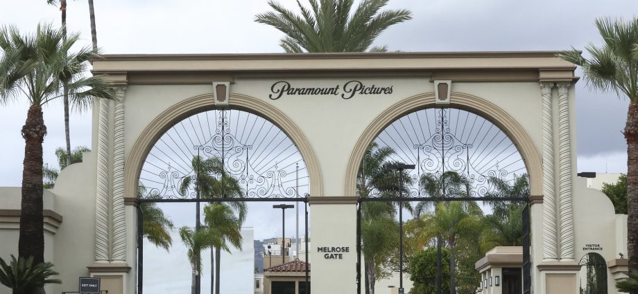 doj-approves-paramount-warner-bros.-merger,-potentially-putting-cbs-news-and-cnn-under-one-roof