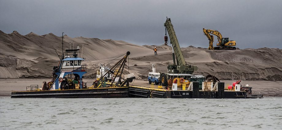 dredging-the-columbia-river-at-the-expense-of-tribal-and-aquatic-communities