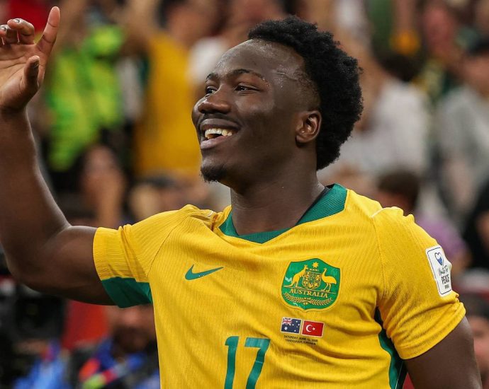 golazo-de-nestory-irankunda-inaugura-el-marcador-para-australia-ante-turquia-en-el-mundial-2026