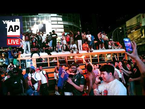 live:-new-york-knicks-fans-celebrate-after-nba-championship-win